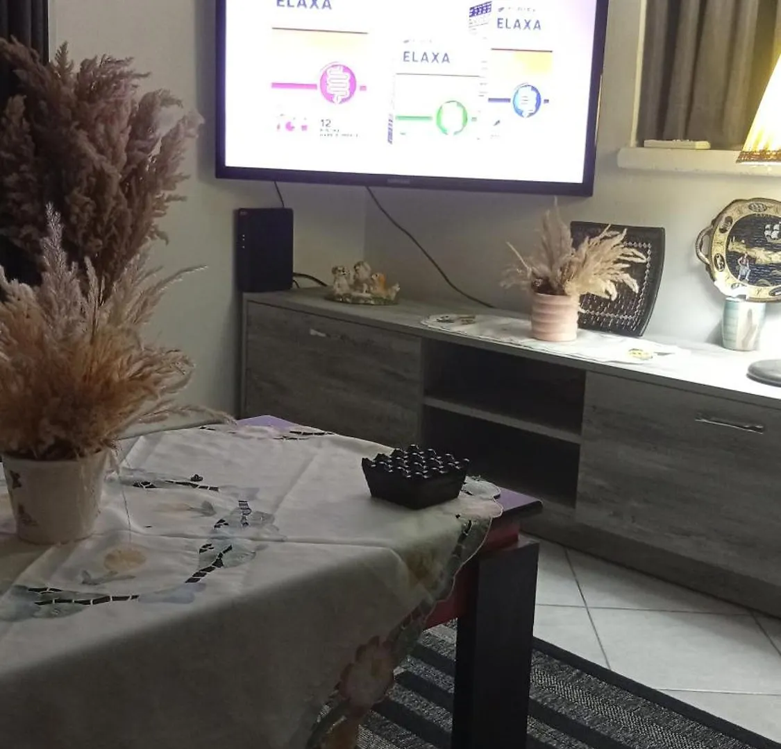 Entire Crib In Center Of Tirana Apartment 0*,